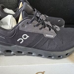 On Running Men's Waterproof Shoes - Black